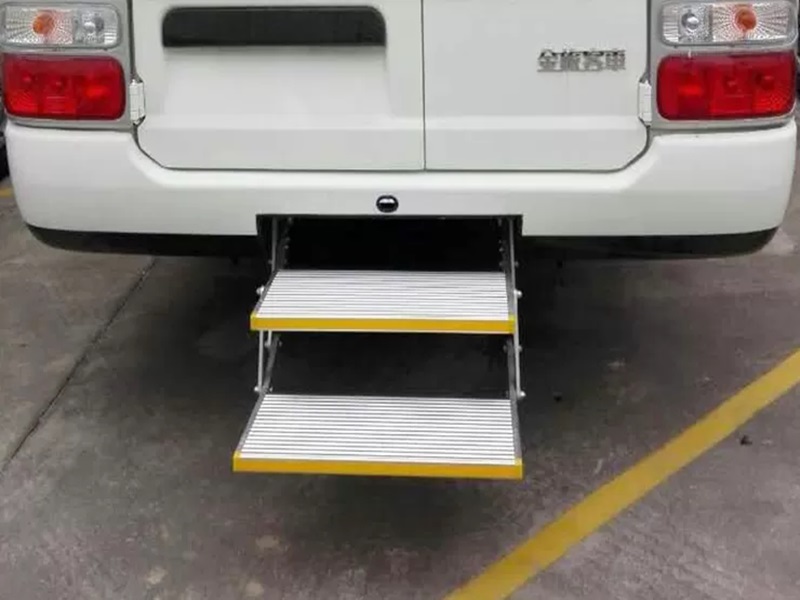 Which Vehicles Benefit Most From Electric Folding Steps