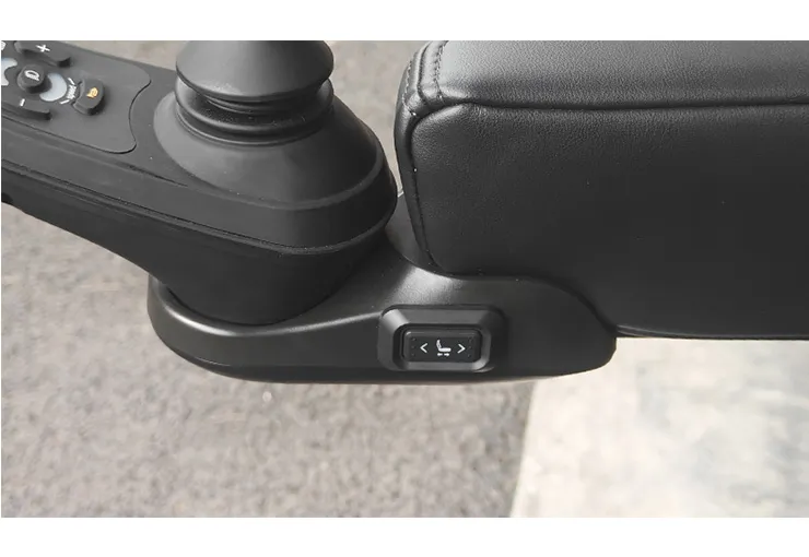 Side adjustment buttons