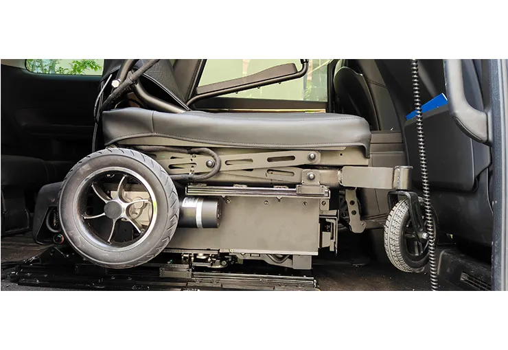 High-power 200W motor + 10-inch rear wheel