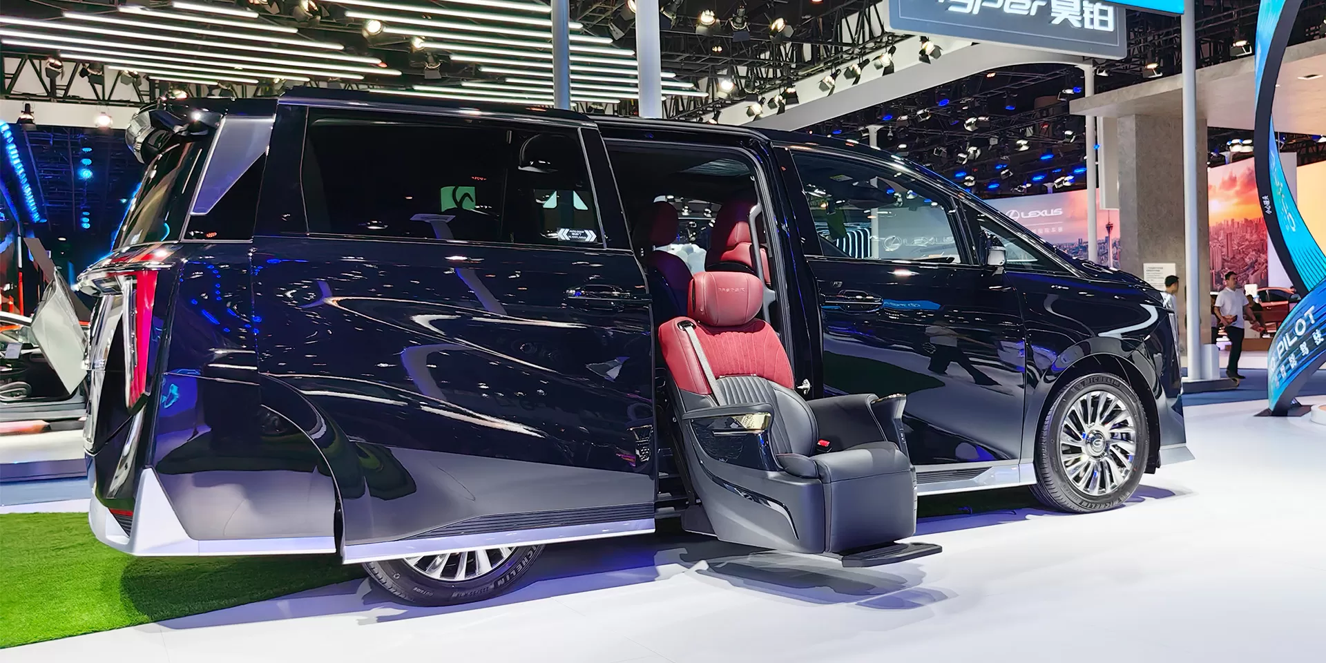 Professional Manufacturer of Mobility Solutions
