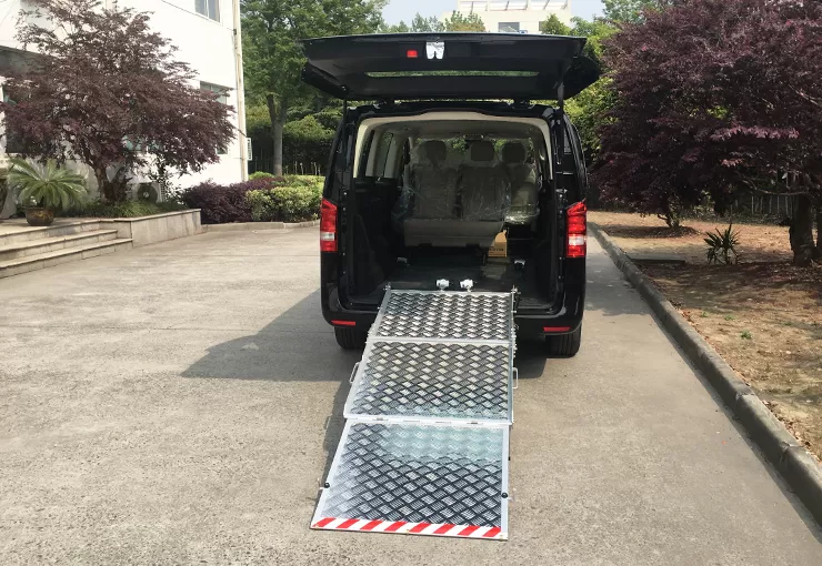 bmwr-3-wheelchair-ramp-2.jpg