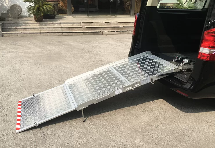 bmwr-3-wheelchair-ramp-3.jpg