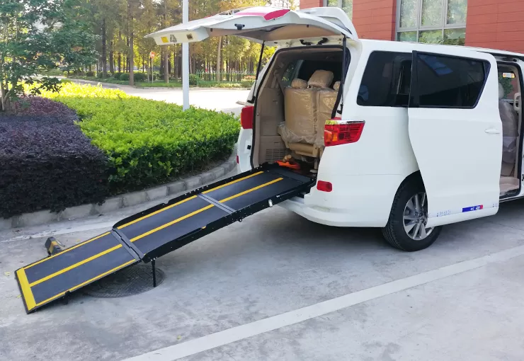 bmwr-3-wheelchair-ramp-4.jpg
