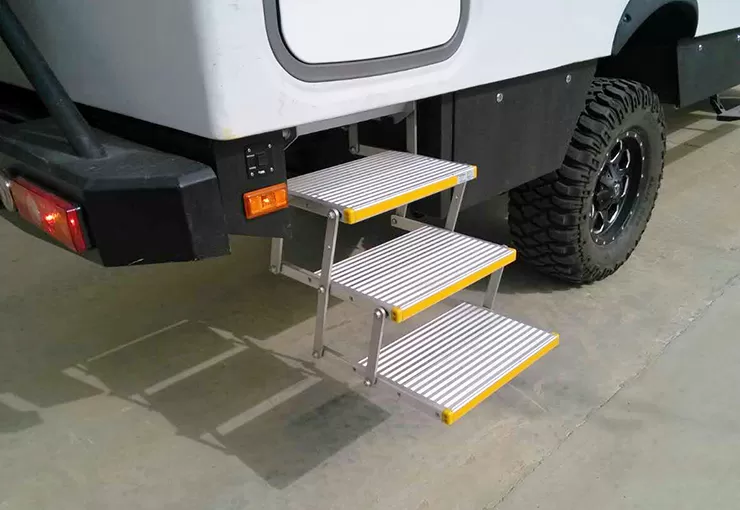 es-f-t-series-electric-trible-folding-step-3.jpg