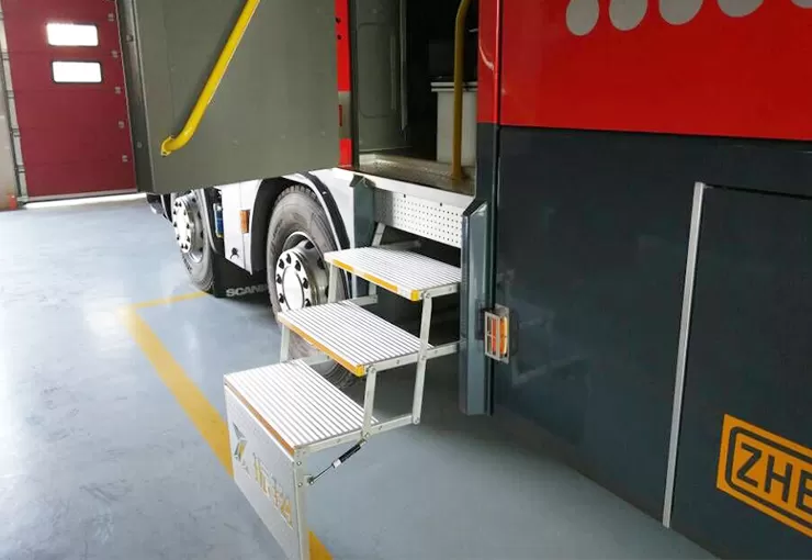 es-f-t-series-electric-trible-folding-step-4.jpg