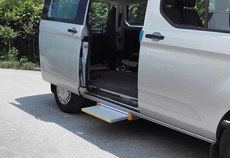 es-s-series-electric-sliding-step-4.jpg