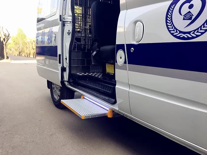 Features of Xinder-Tech Sliding Step