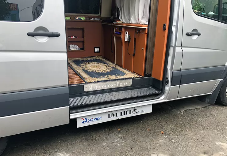 mini-uvl-wheelchair-lift-2.jpg