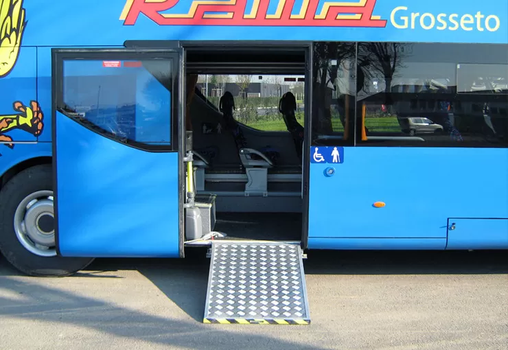mwr-v-manual-wheelchair-ramp-3.jpg