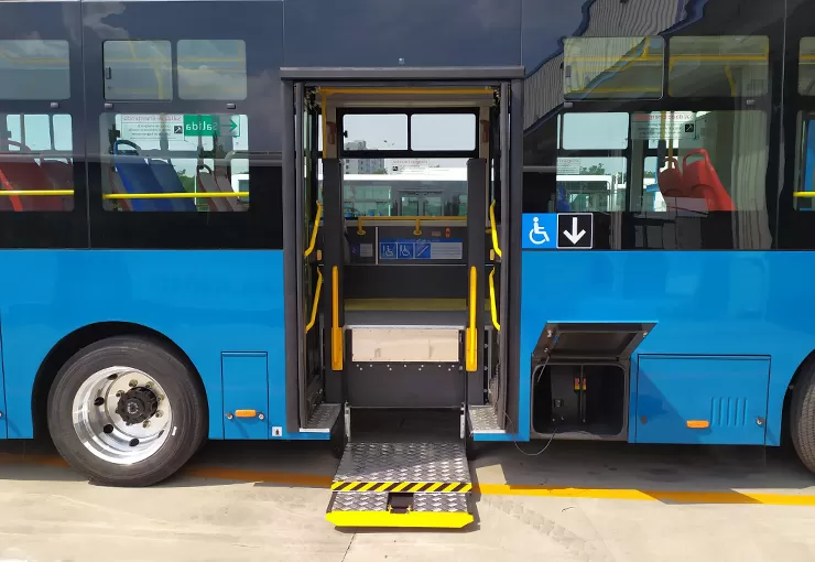 step-a-1200-wheelchair-lift-fully-automatic-6.jpg