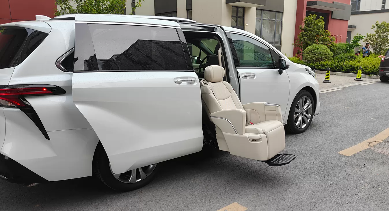 Swivel Seats Cases