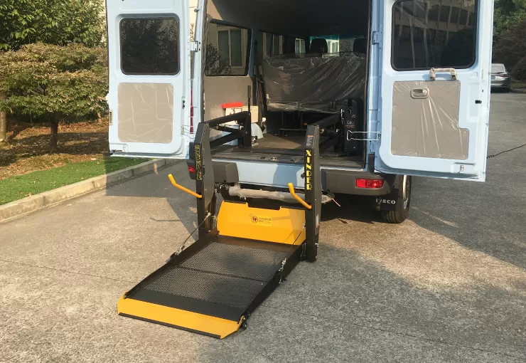 wl-d-880u-wheelchair-lift-4.jpg