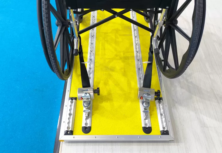 x-801-2-wheelchair-restraint-system-2.jpg