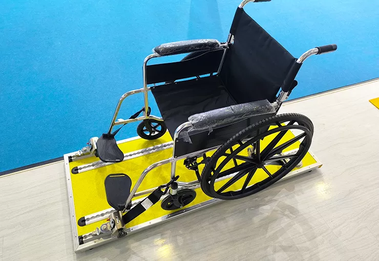 x-801-2-wheelchair-restraint-system-3.jpg