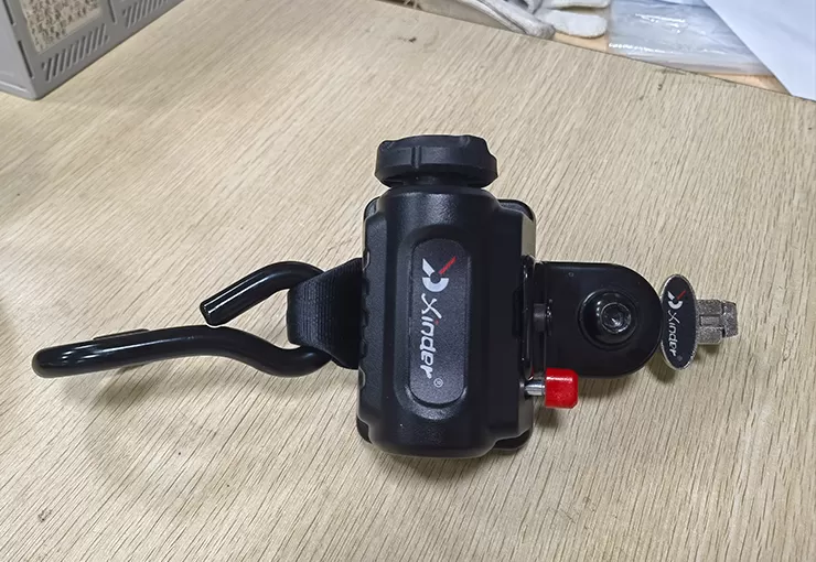x-802-1-wheelchair-restraint-system-8.jpg